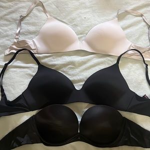 3 Victoria secret bras 32 D